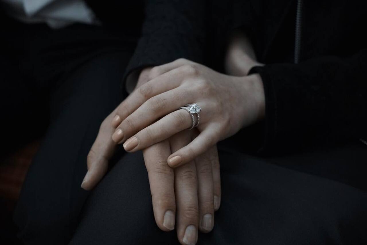 Sophie and Joe exchanged rings in October 2017. Sharing a picture, the actress wrote, "I said yes."